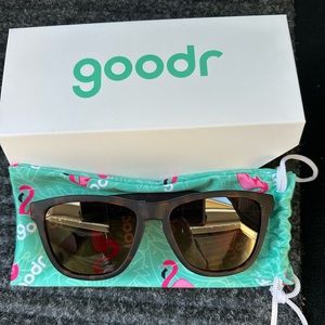 BOSLEY'S BASSET HOUND DREAMS. Goodr sunglasses. NEW